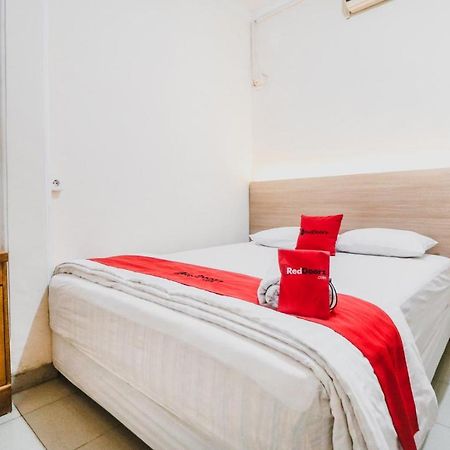 Reddoorz Plus Near Wtc Batanghari Mall Tanjungjohor Εξωτερικό φωτογραφία