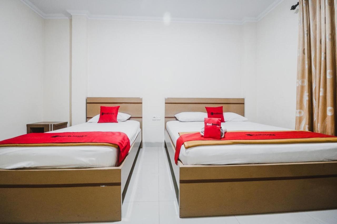 Reddoorz Plus Near Wtc Batanghari Mall Tanjungjohor Εξωτερικό φωτογραφία