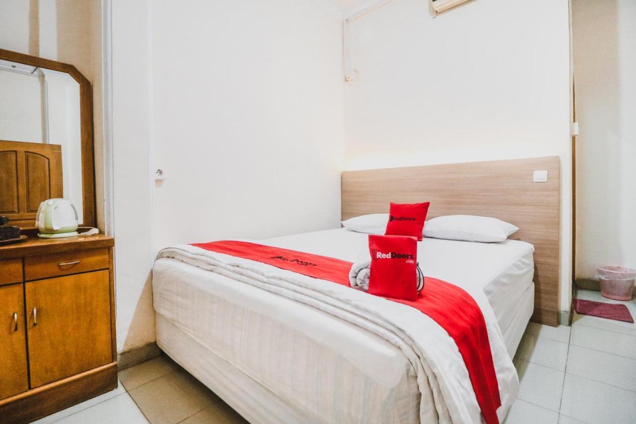 Reddoorz Plus Near Wtc Batanghari Mall Tanjungjohor Εξωτερικό φωτογραφία